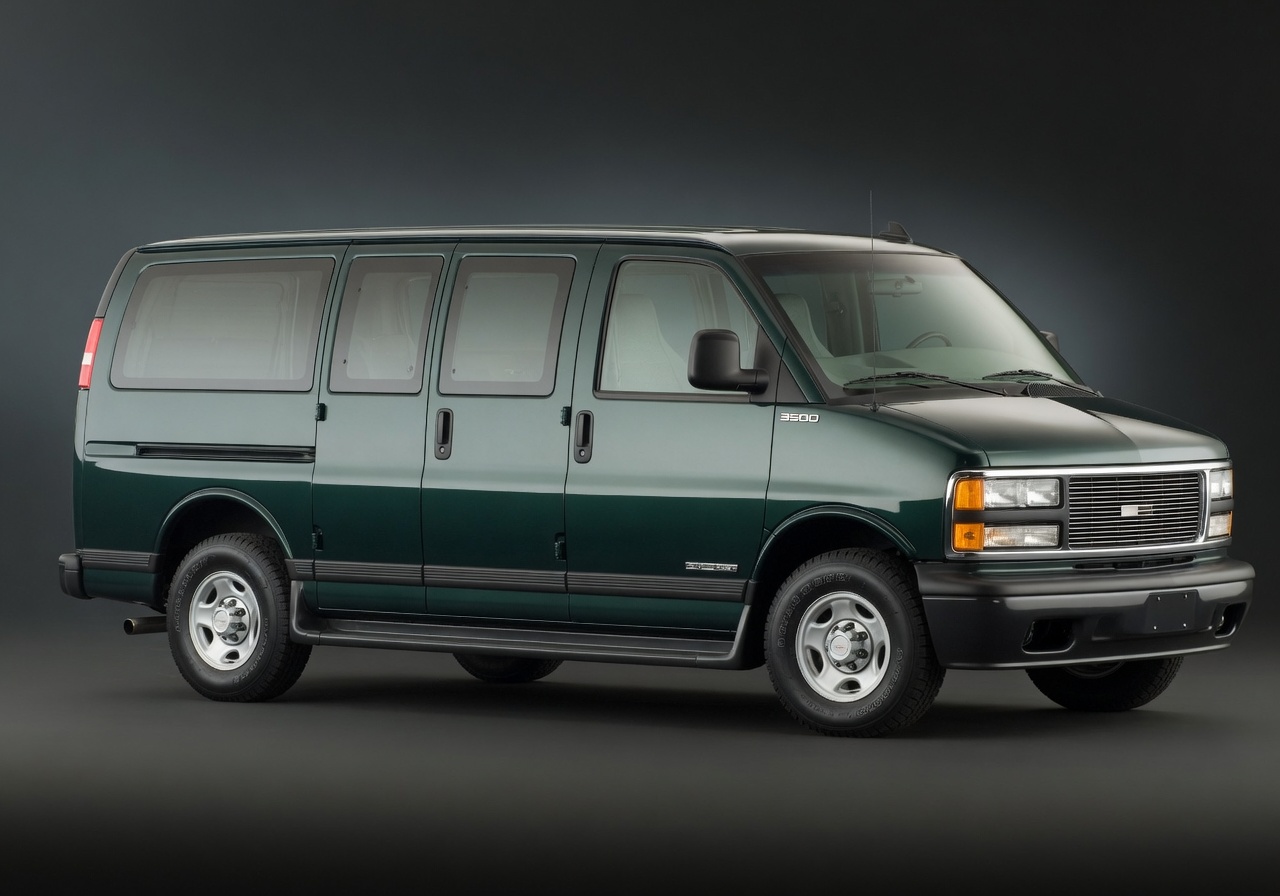 Illustration of a 1996 GMC Savana 3500 Passenger