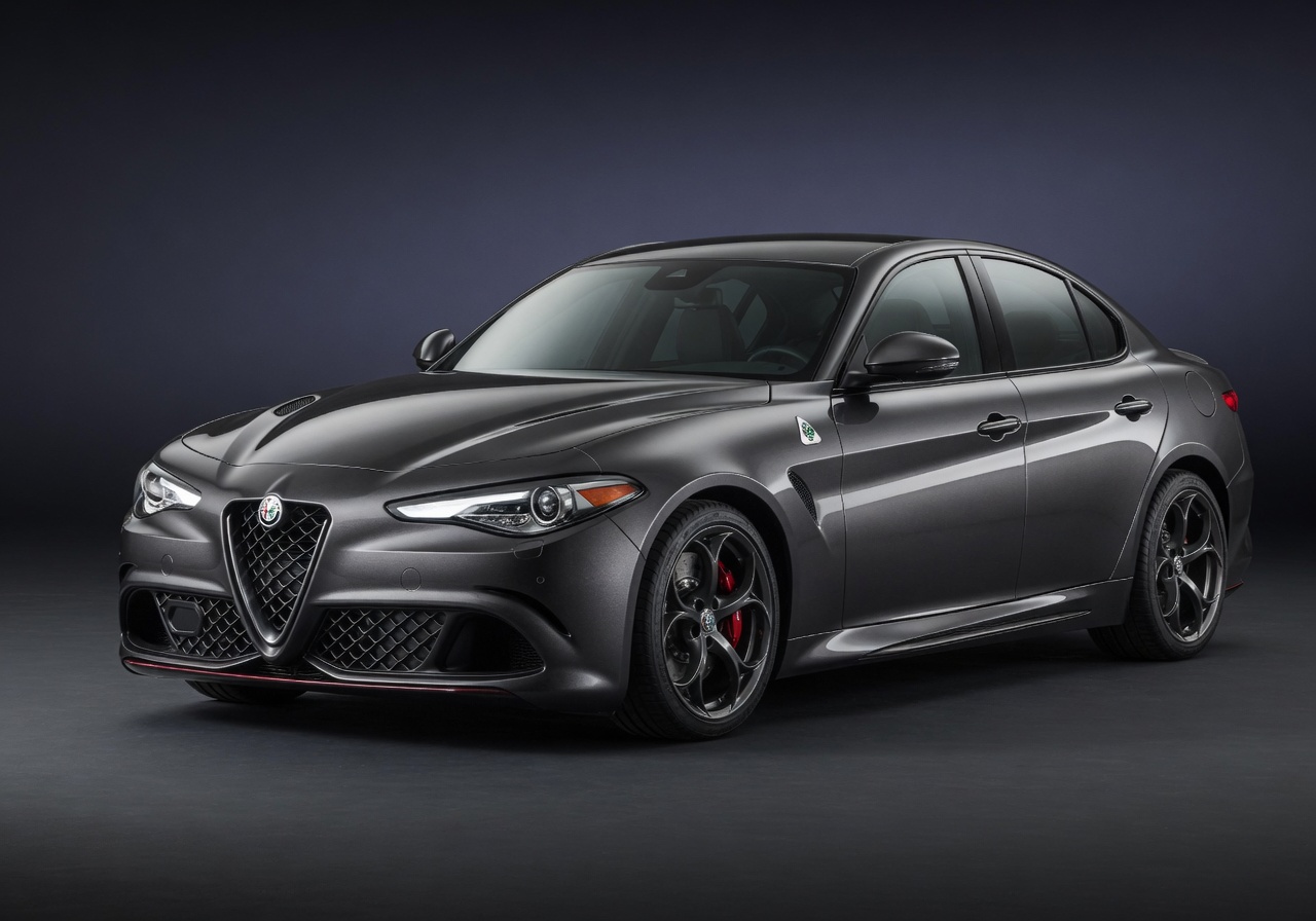 Illustration of a 2020 Alfa Romeo Giulia Giulia
